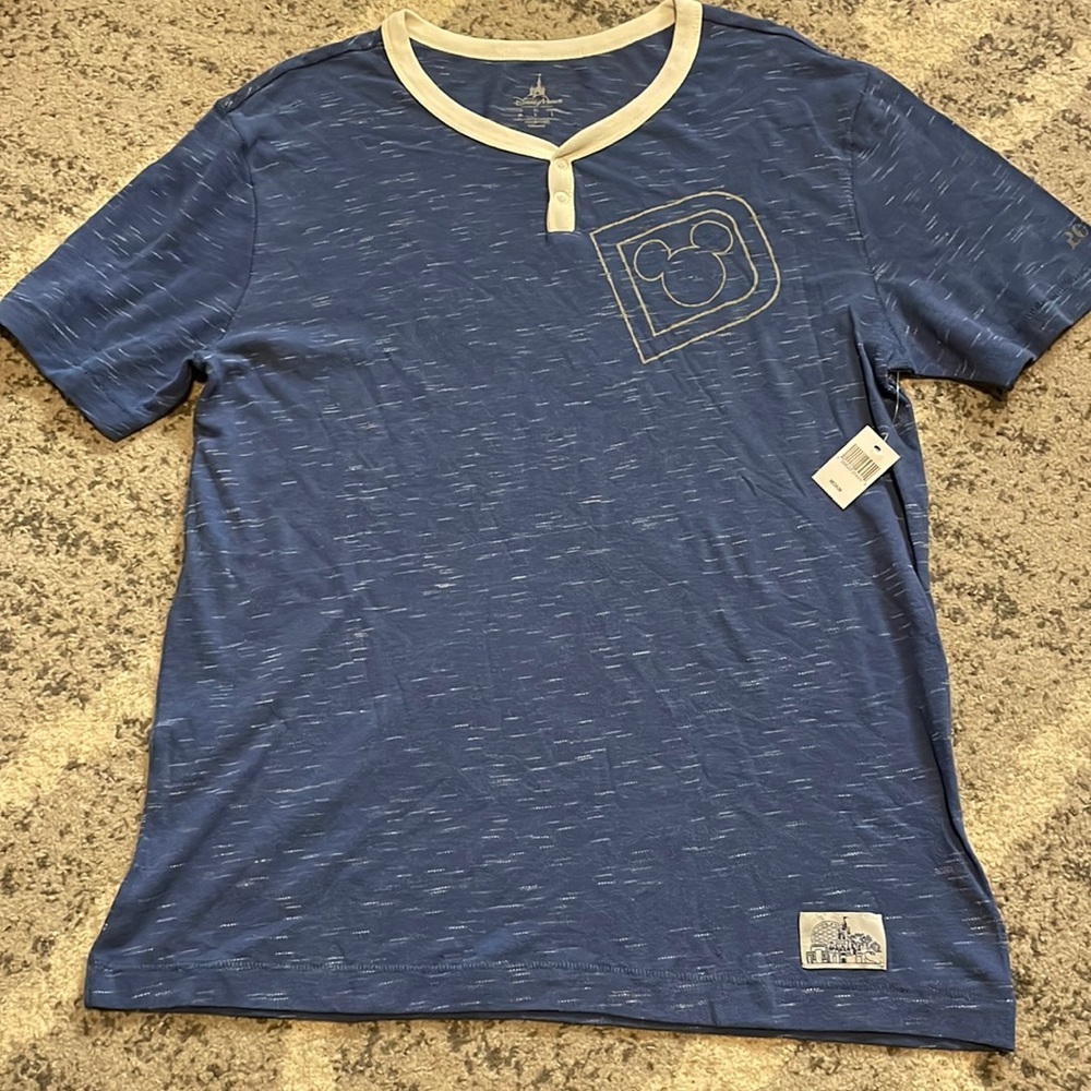Bnwt Disney parks henley